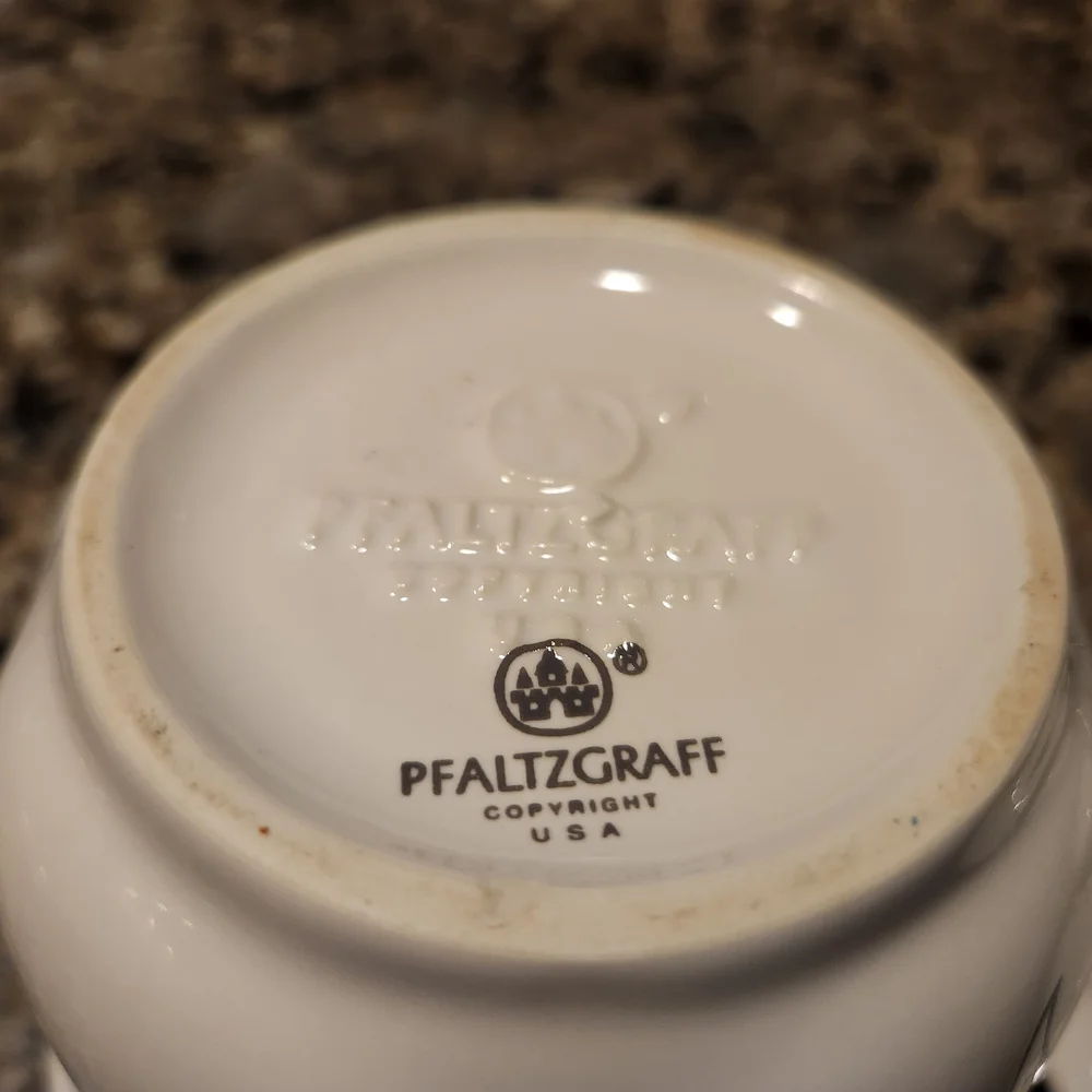 Pfaltzgraff Winterberry Sugar Bowl With Lid